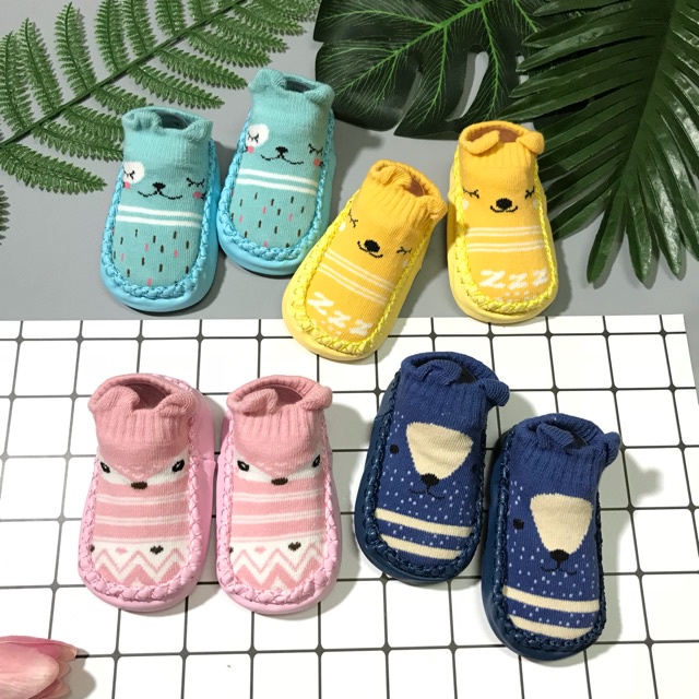 Giày đế da mềm tập đi chống trượt hình thú cho bé (size 12, 13)