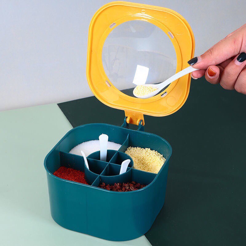 [Giá Sỉ] Hộp đựng gia vị 4 ngăn có nắp đậy kèm 4 muỗng, thìa -giatottaikho