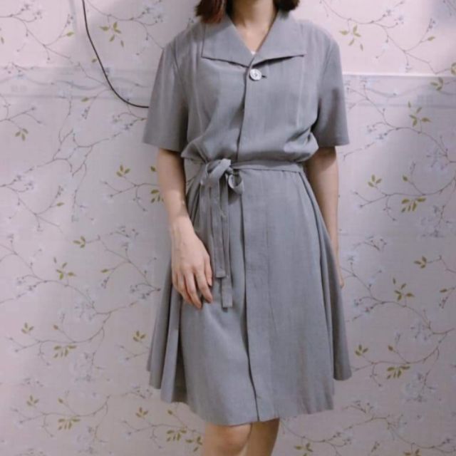 Đầm vintage.