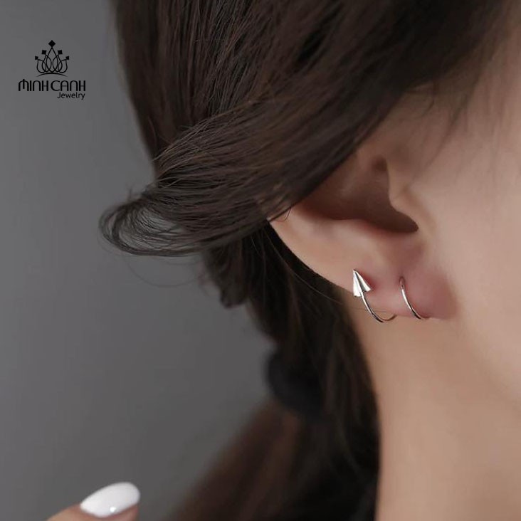 Khuyên Tai Bạc Hình Mũi Tên Xoắn - Minh Canh Jewelry