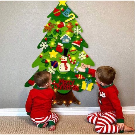 CÂY THÔNG VẢI DẠ TREO TƯỜNG 32 CHI TIẾT (tặng kèm dây đèn nhấp nháy)