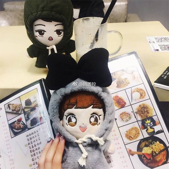 Hoddie tai mickey cho doll 20cm