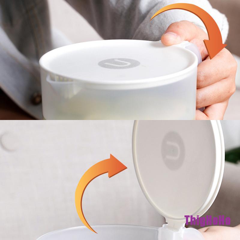 Bình đựng nước bằng nhựa dung tích lớn thiết kế tiện dụng cho gia đình