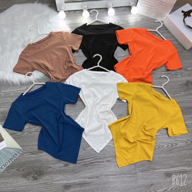 Áo thun body tay ngắn vạt nhọn xếp li eo