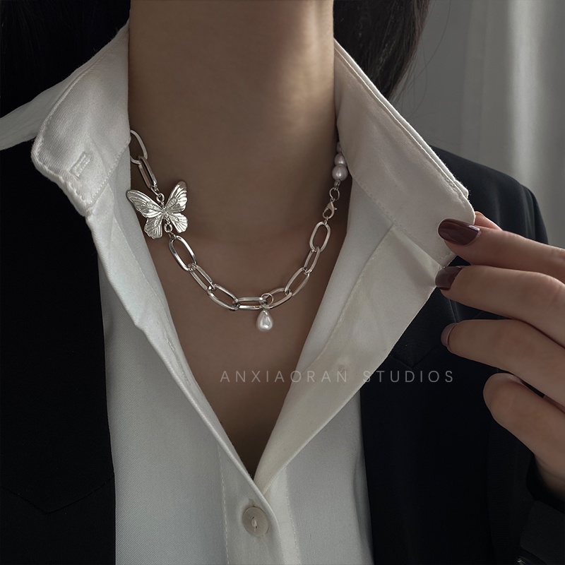Vòng cổ mặt hình bướm đính ngọc trai nhân tạo thời trang