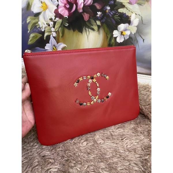 clutch màu đỏ size 27