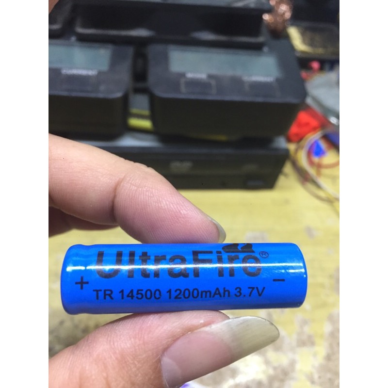 pin 14500 đầu nhọn
