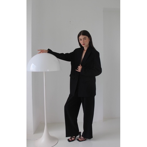 OLALASTUDIO Áo Blazer dáng dài oversize có độn vai ( 3 màu đen, caramel, xanh lá) | BigBuy360 - bigbuy360.vn