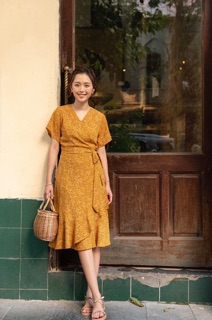 Váy bi thân đắp chéo