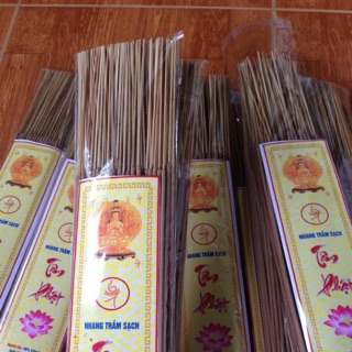 COMBO1 kg măng sợi, 1 lit mắm tôm, 1 nụ đuổi muỗi, 1 bó nhang trầm sạch.