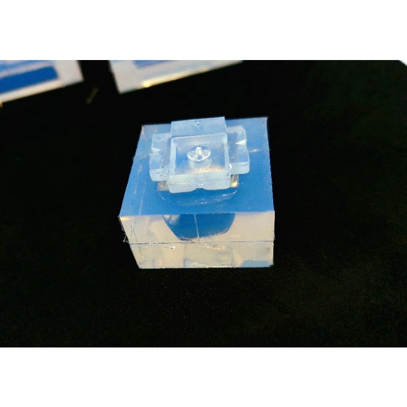 Khuôn silicon làm keycap profile SA cực bóng , có tặng cá.