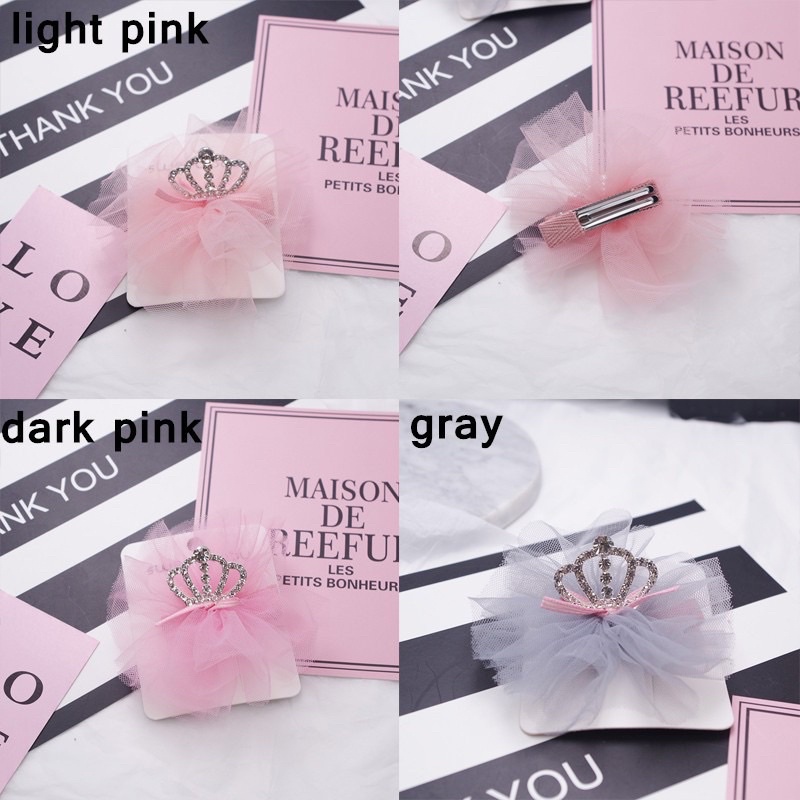 Cài tóc cho bé vương miện