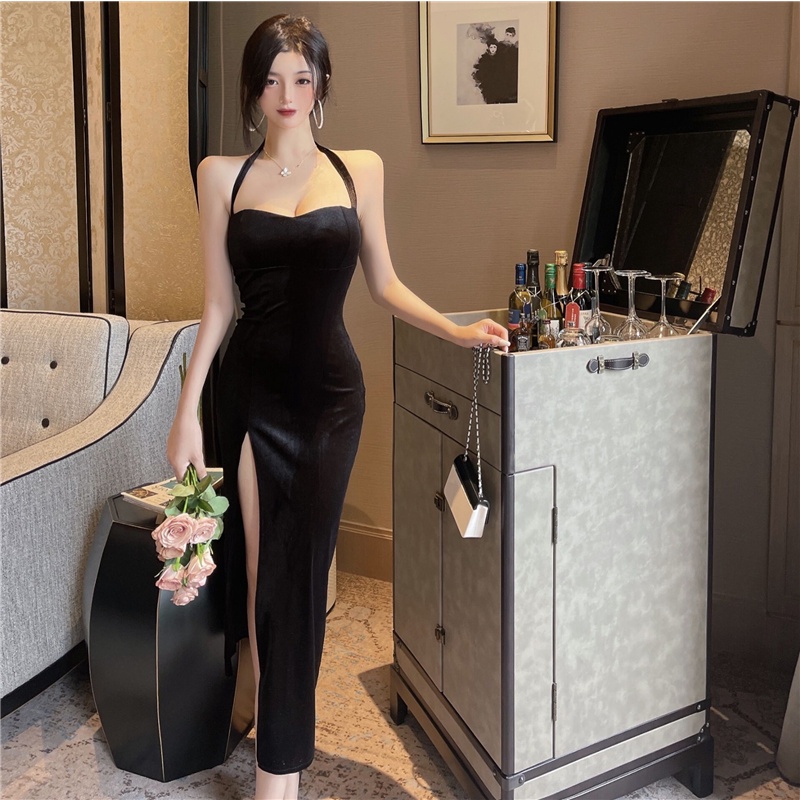 Đầm nhung dây yếm cổ ôm body tôn dáng sexy gợi cảm hở lưng vai dài xẻ tà đỏ tết noel dự tiệc sang trọng 2 màu
