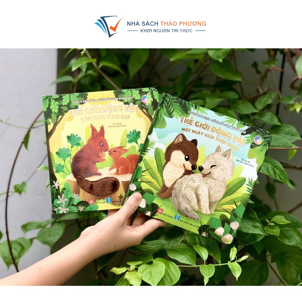 Sách - Sờ chạm khám phá Touch and Feel thế giới động vật song ngữ Việt Anh
