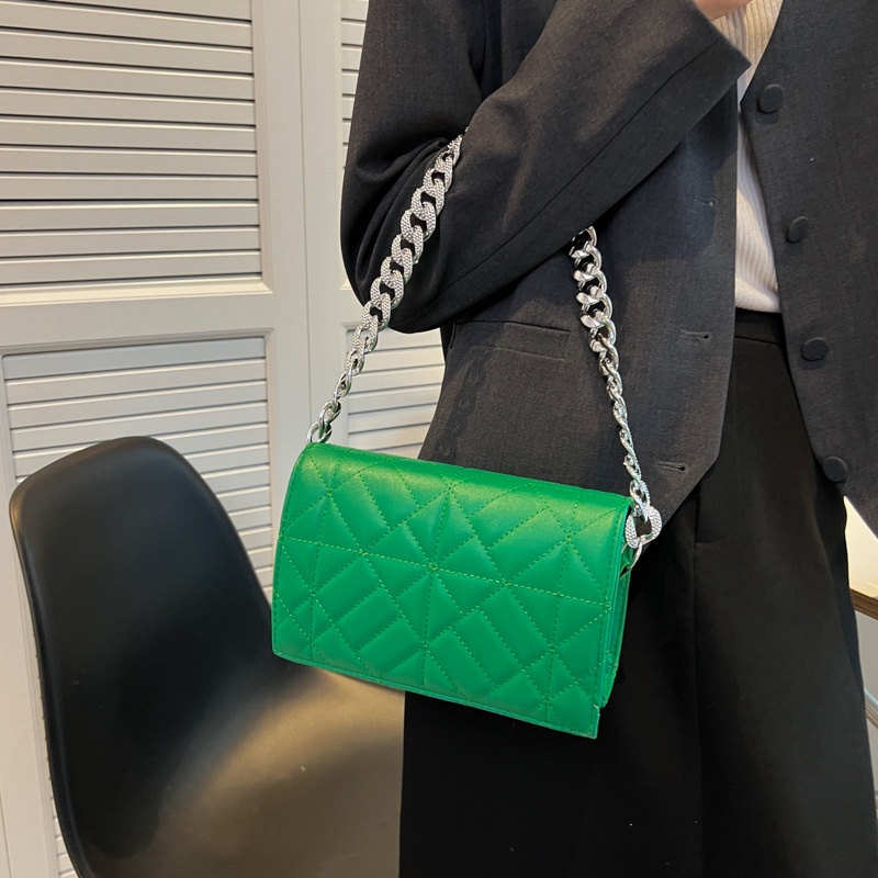 Túi đeo vai IELGY phối dây xích dáng vuông nhỏ họa tiết hình thoi phong cách Hàn Quốc dành cho nữ