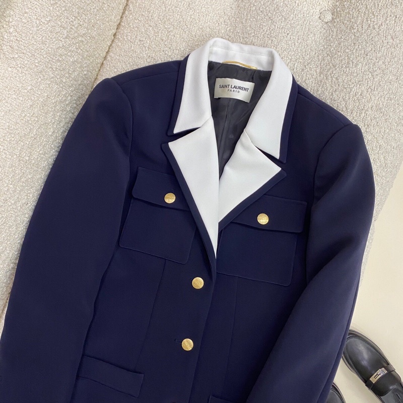 Áo vest nữ cao cấp thương hiệu YSL thiết kế phong cách retro phối màu xanh navy và trắng tôn lên khí chất