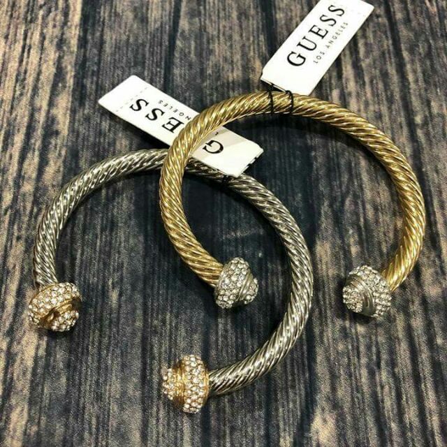 Kiềng đeo tay hãng Guess xách tay Mỹ
