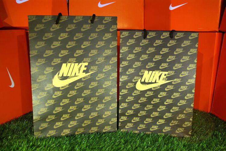 Túi Giấy Craft Gói Quà Đựng Đồ Thể Thao NIKE