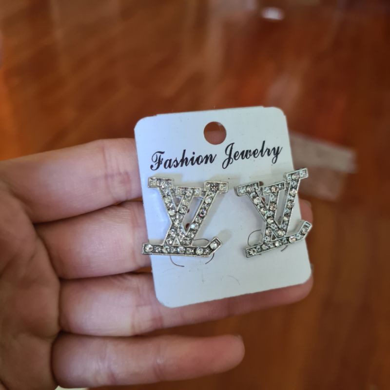 khuyên tai đồng giá 15k thái lan