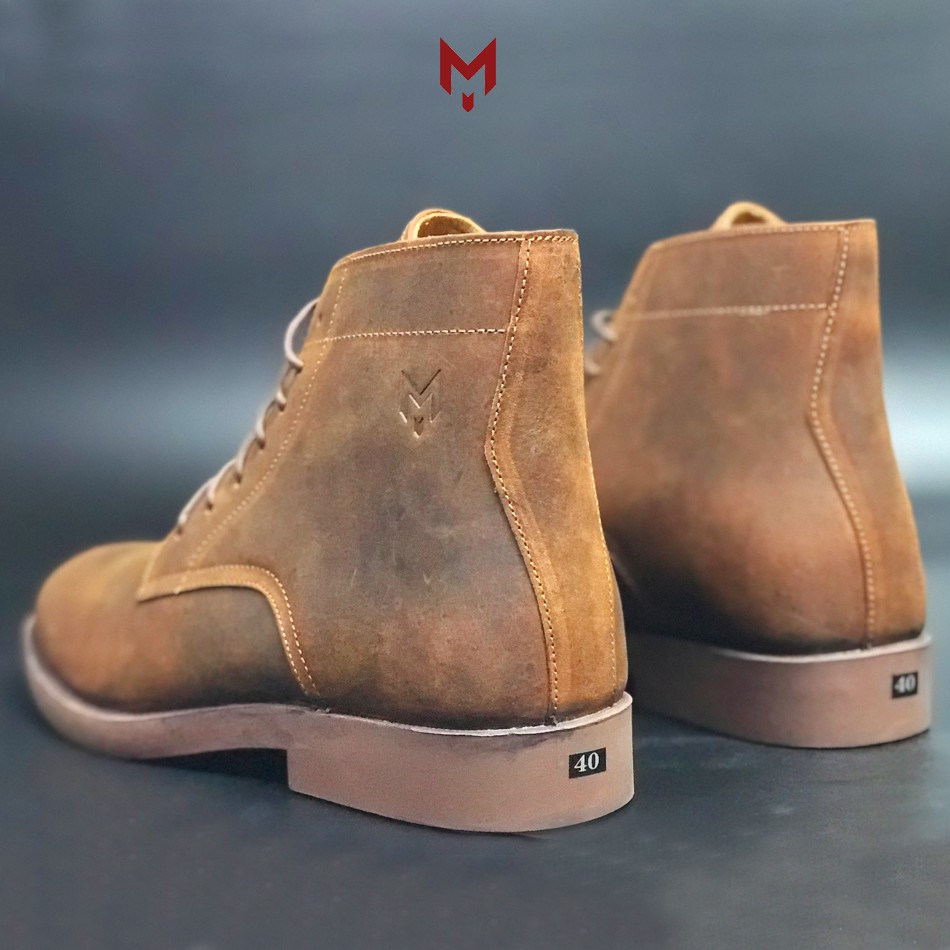 Giày cao cổ nam Desert Plain Boots MAD Brown da bò sáp ngựa điên cao cấp phong cách bụi bặm chính hãng