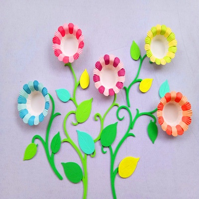 Đĩa hoa giấy màu trang trí