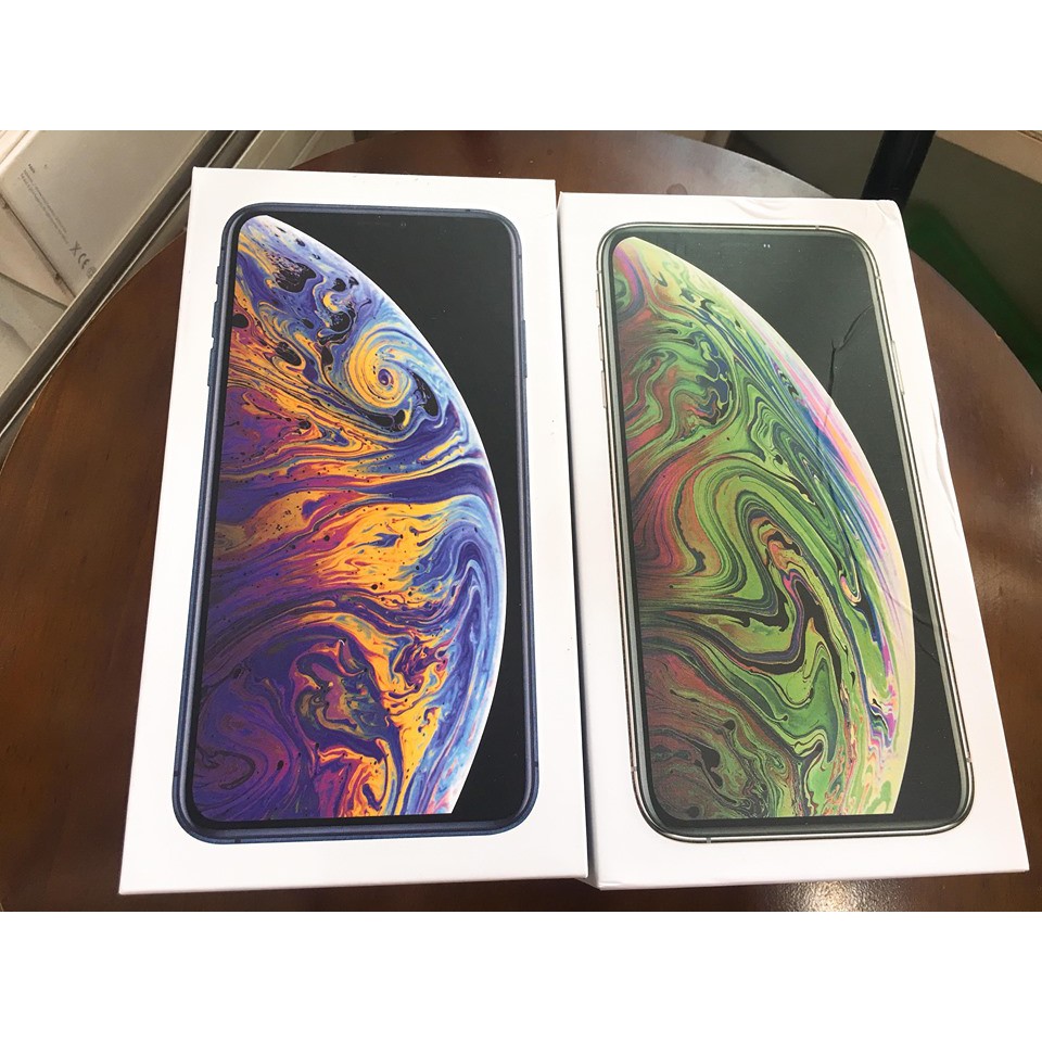 Hộp IP XS MAX