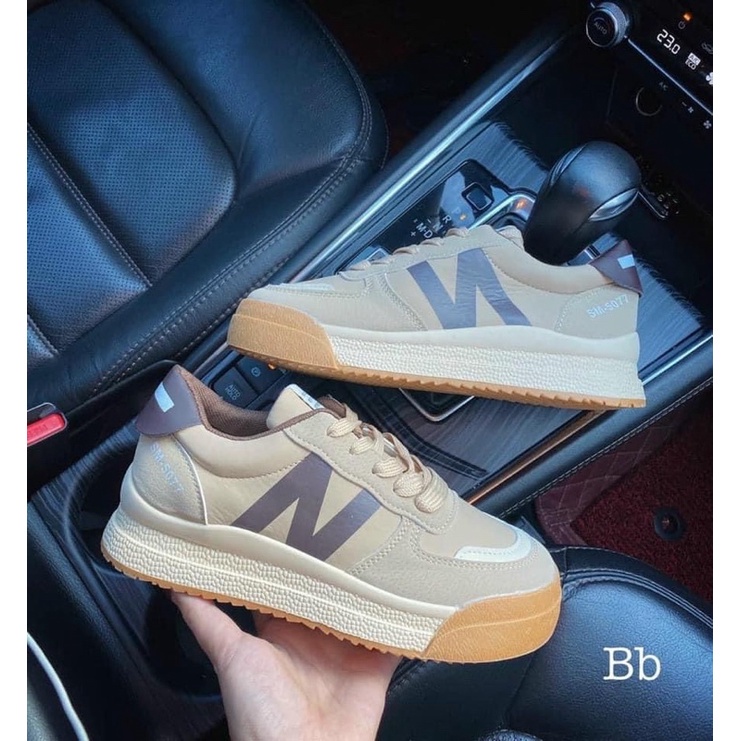 Giày thể thao nữ phối viền da, Giày sneaker nữ mũi tròn độn đế phong cách thời trang cá tính | BigBuy360 - bigbuy360.vn