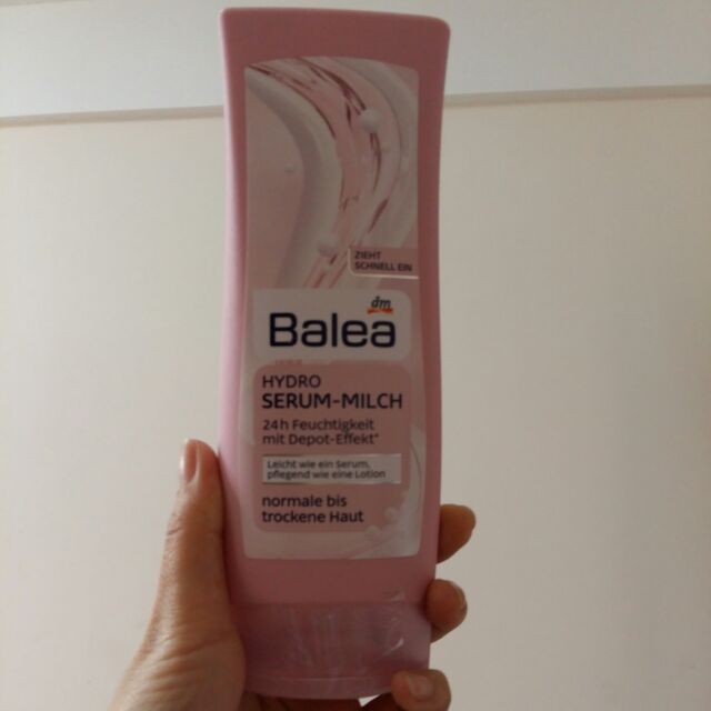 Dưỡng thể trắng da Balea