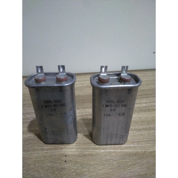 Tụ dầu Cornel dubilier 1uf/660vac