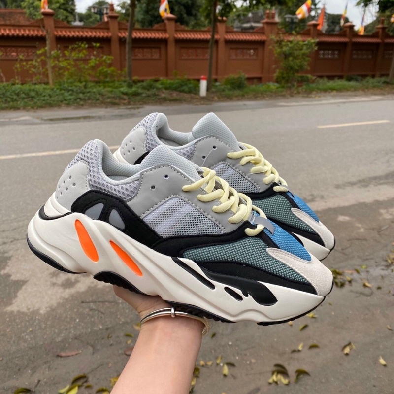 Giày yz 700 xanh phản quang