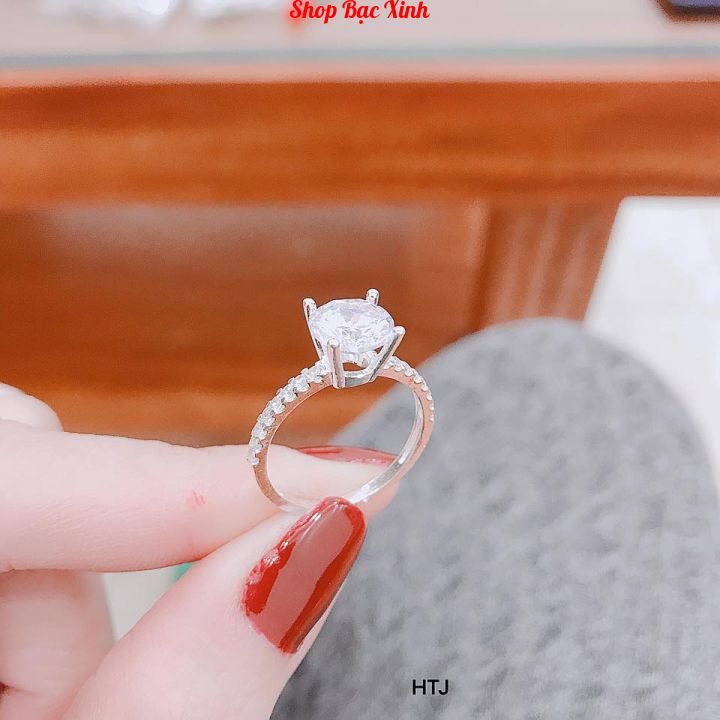 Nhẫn bạc nữ KWJ, bốn chấu full đá.
