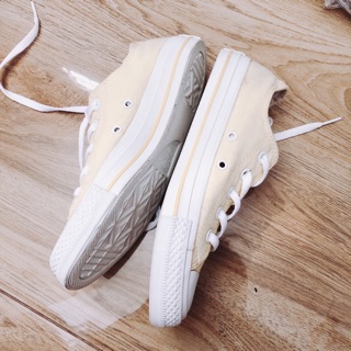 Converse real 2hand vàng nhạt