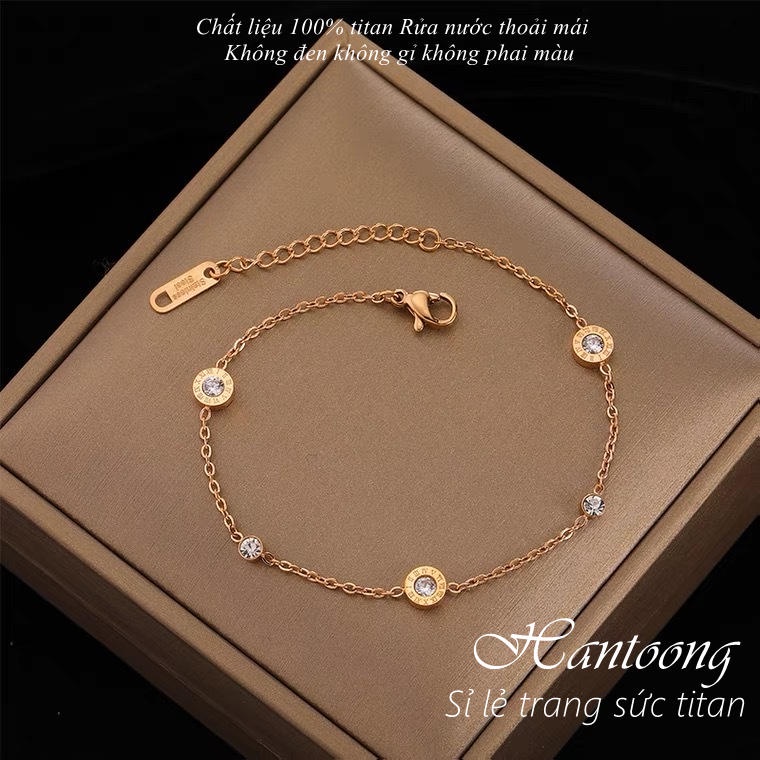 Vòng tay titan nữ không gỉ khắc số la mã đính đá pha lê phong cách ins hàn quốc