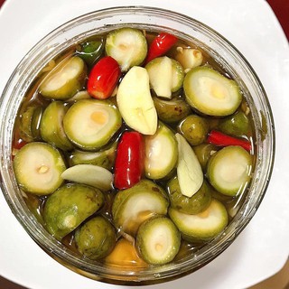 Sấu ngâm(lọ 1L)