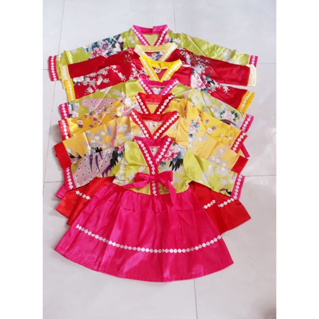 Hanbok cho bé gái