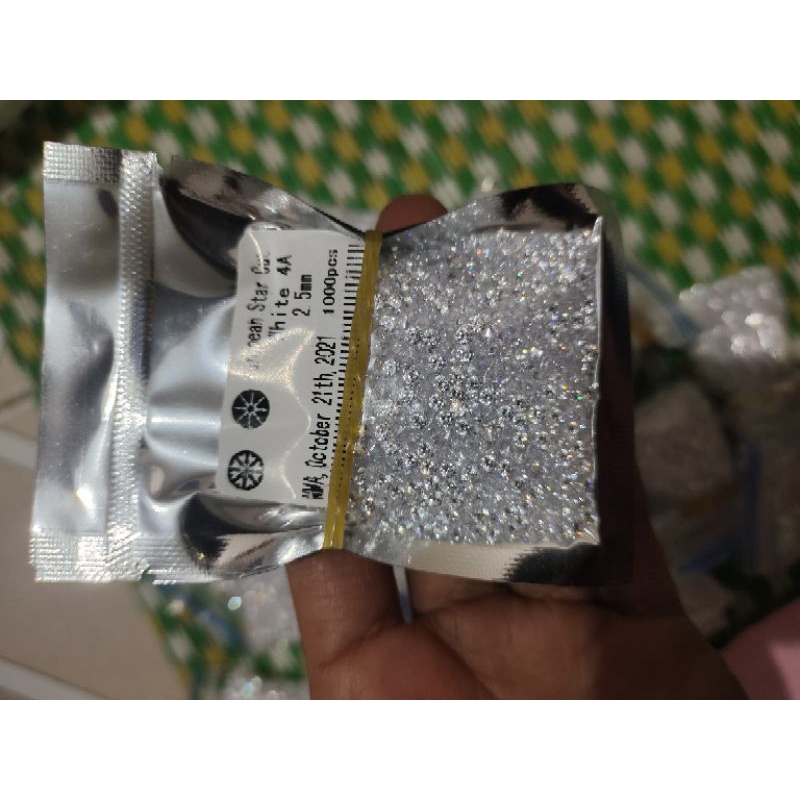 Đá trang sức,Đá kim cương nhân tạo đủ size ai mua nhiều làm gia công ib shop