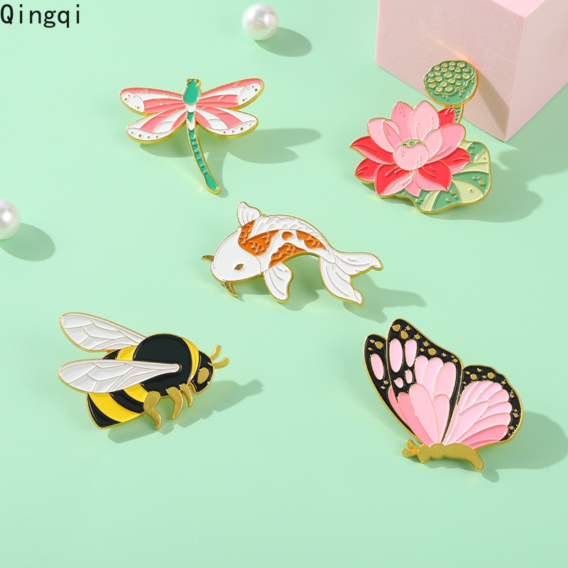 Trâm cài áo Miss Zoe hình chú ong/ cá Koi/ hoa sen/ chuồn chuồn bằng kim loại sáng tạo