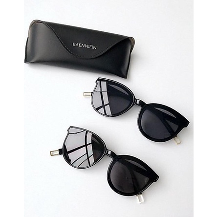 Kính uzllang V huyền thoại biển xanh ( có túi )