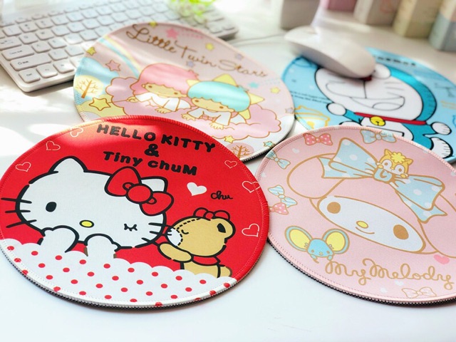 LÓT CHUỘT HELLO KITTY