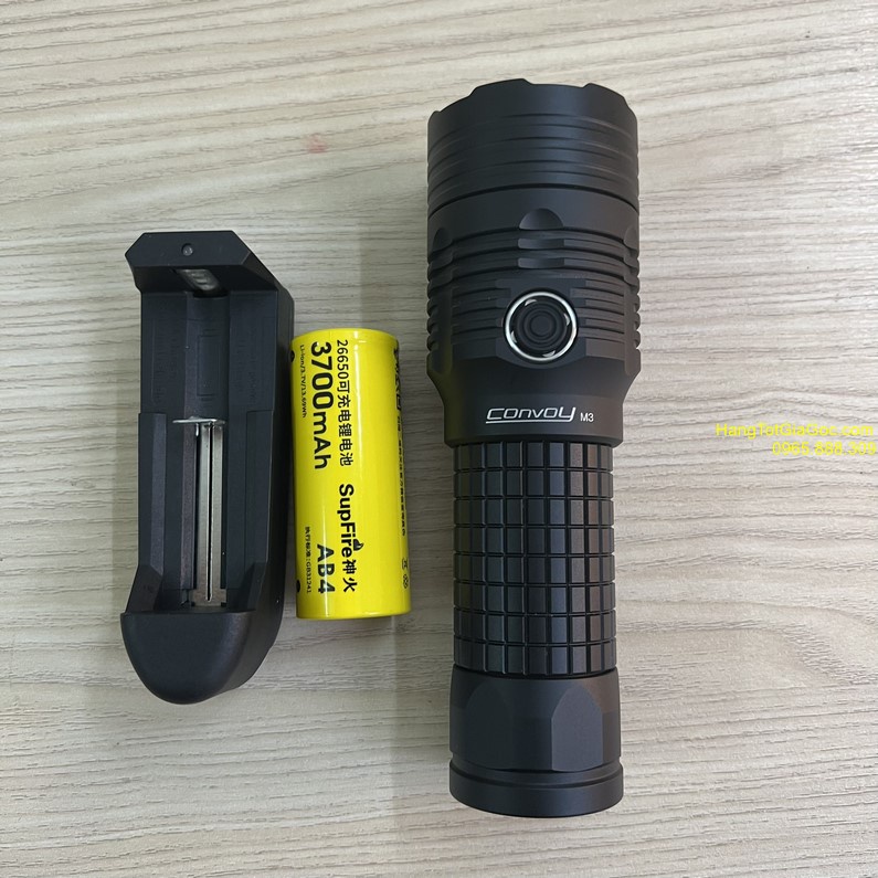 Đèn pin siêu sáng siêu khủng Convoy M3 pin to khỏe, bóng led XHP70.2 độ sáng cực mạnh 4300lm