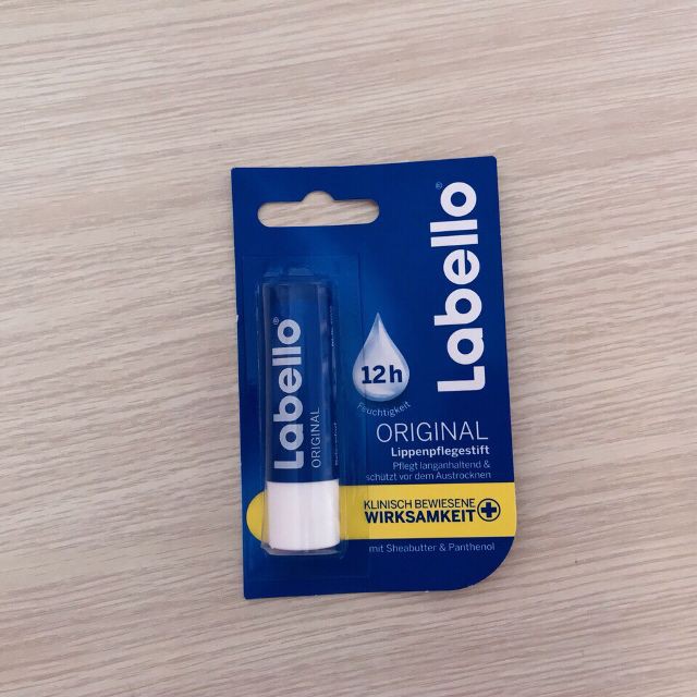 Son dưỡng Labello không màu