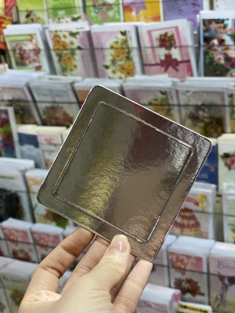 100 cái đế lót bánh mousse hình vuông màu bạc hoặc vàng