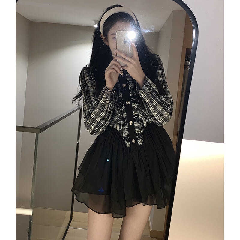 Đầm ngắn màu đen cổ tròn kiểu phương tây thời trang mùa thu 2022 cho nữ