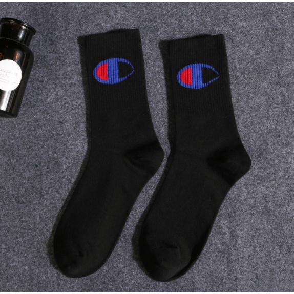 Vớ Champion cao cổ Nam Nữ phong cách thể thao, năng động.