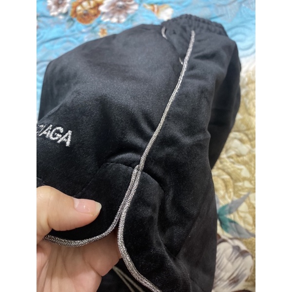 Quần nhung Balenciaga