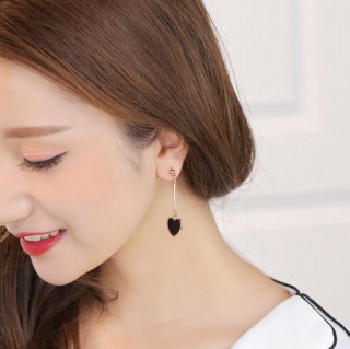 Bông tai trái tim nhỏ