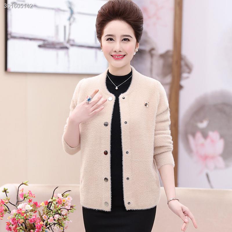 Middle-aged and elderly autumn and winter clothing imitation mink fleece sweater jacket women short middle-aged mothers knit cardigan loose Korean version