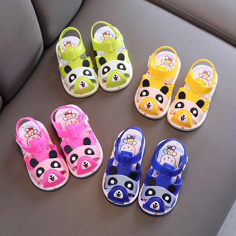 Giày sandal nút cài, giày tập đi cho bé trai bé gái hình gấu trúc nhám cute