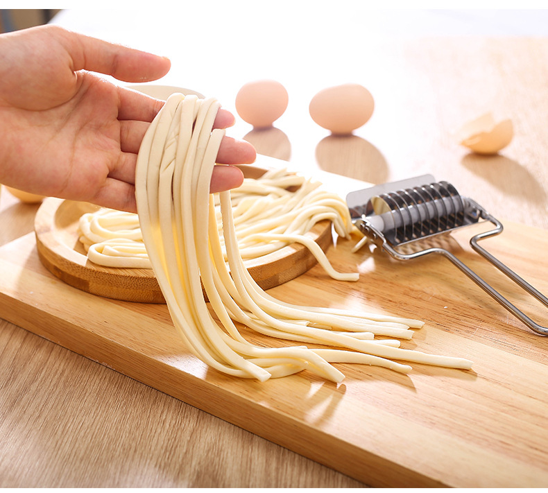 Dao Thái Sợi Anaeat Với Tay Cầm Chống Trượt Thích Hợp Sử Dụng Để Thái Mì Tiện Lợi Cho Nhà Bếp