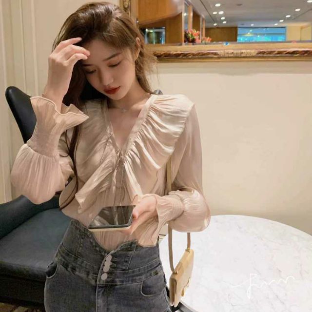 (SẴN) Áo sơ mi cổ bèo tay loe